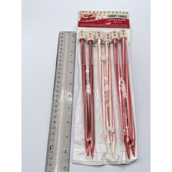 Vintage Christmas 10” Knitting Needles Gift Set Susan Bates Candy Cane 8 9 10 - Picture 4 of 16